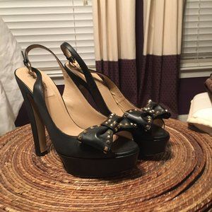 VALENTINO Black Leather Rockstud Bow Peep Toe Pump